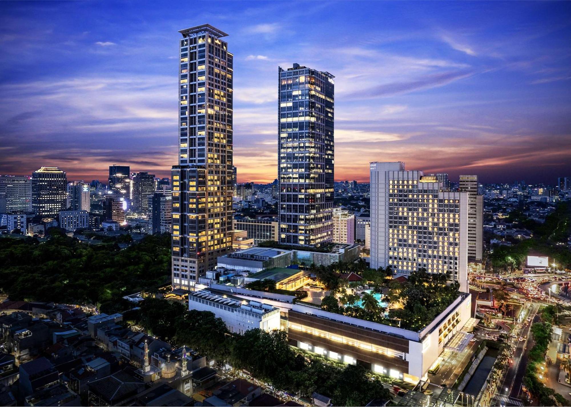 Keraton At The Plaza, Part Of The Unbound Collection By Hyatt 5*